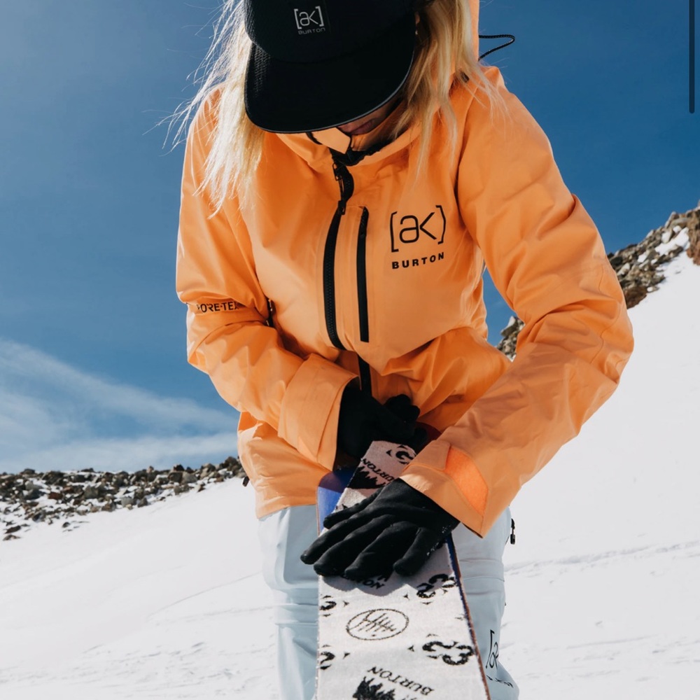 Burton AK 2L GORE-TEX Upshift Jacket - Women's M, Salmon Buf